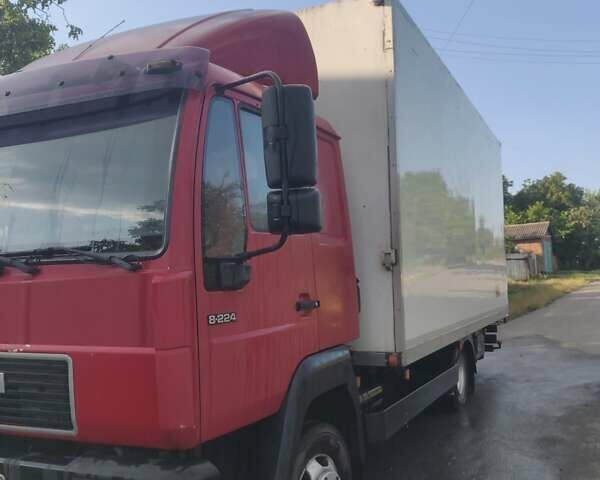 Красный МАН Л 2000, объемом двигателя 6.87 л и пробегом 812 тыс. км за 11000 $, фото 1 на Automoto.ua