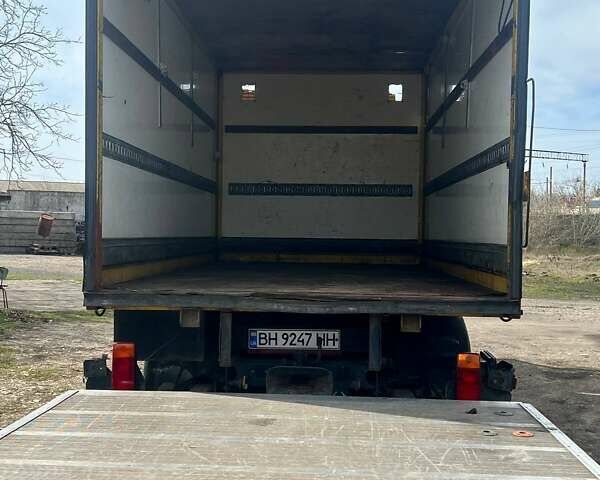 Желтый МАН Л 2000, объемом двигателя 4.58 л и пробегом 600 тыс. км за 12000 $, фото 7 на Automoto.ua