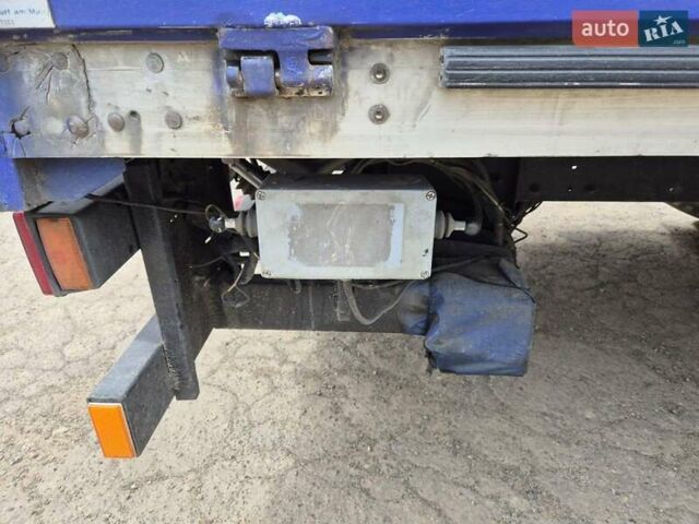 Синий МАН Л 2000, объемом двигателя 4.6 л и пробегом 374 тыс. км за 10500 $, фото 6 на Automoto.ua