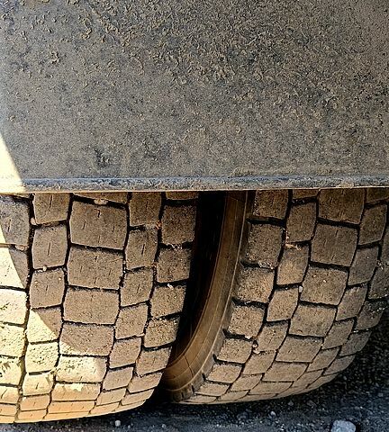 Белый МАН Л, объемом двигателя 4.6 л и пробегом 894 тыс. км за 12000 $, фото 3 на Automoto.ua