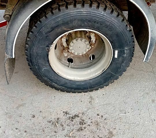 Желтый МАН Л, объемом двигателя 4.6 л и пробегом 698 тыс. км за 13000 $, фото 4 на Automoto.ua