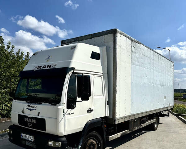 Белый МАН ЛЕ 8.180, объемом двигателя 4.58 л и пробегом 100 тыс. км за 17500 $, фото 1 на Automoto.ua