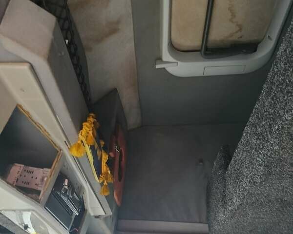 Синий МАН ЛЕ 8.180, объемом двигателя 6.87 л и пробегом 630 тыс. км за 13000 $, фото 18 на Automoto.ua