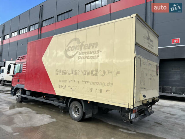 Красный МАН ЛЕ 8.220, объемом двигателя 4.6 л и пробегом 399 тыс. км за 28900 $, фото 6 на Automoto.ua