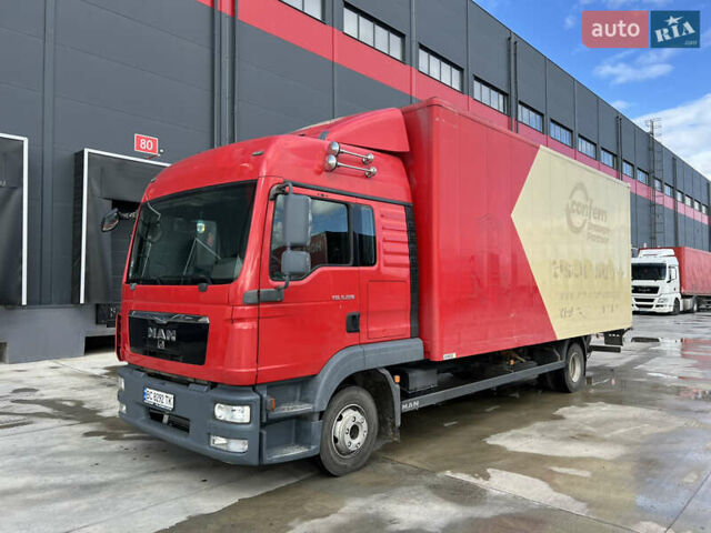 Красный МАН ЛЕ 8.220, объемом двигателя 4.6 л и пробегом 399 тыс. км за 28900 $, фото 8 на Automoto.ua