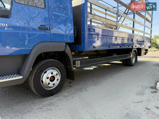 Синій МАН ЛЕ 8.220, об'ємом двигуна 6.87 л та пробігом 404 тис. км за 19300 $, фото 3 на Automoto.ua