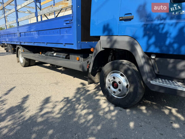Синій МАН ЛЕ 8.220, об'ємом двигуна 6.87 л та пробігом 404 тис. км за 19300 $, фото 4 на Automoto.ua
