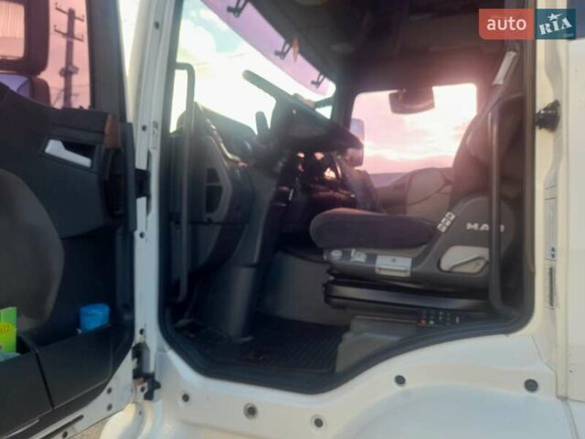 Белый МАН ТГА, объемом двигателя 10.52 л и пробегом 3 тыс. км за 25000 $, фото 3 на Automoto.ua