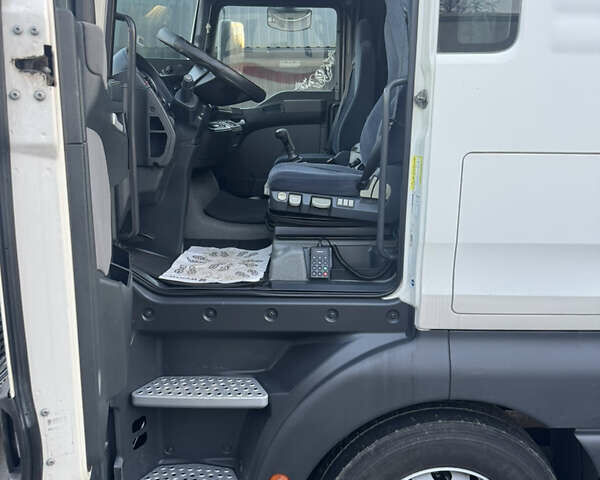 Білий МАН TGA, об'ємом двигуна 10.52 л та пробігом 751 тис. км за 13500 $, фото 11 на Automoto.ua