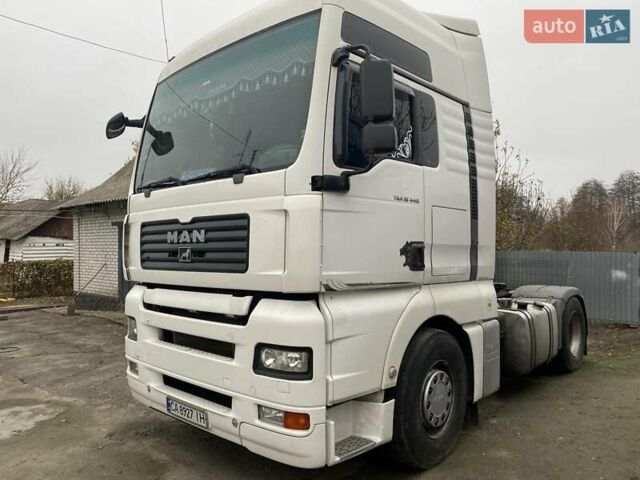 Белый МАН ТГА, объемом двигателя 10.52 л и пробегом 1000 тыс. км за 12500 $, фото 1 на Automoto.ua