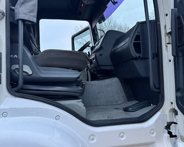 Белый МАН ТГА, объемом двигателя 12 л и пробегом 422 тыс. км за 31500 $, фото 21 на Automoto.ua