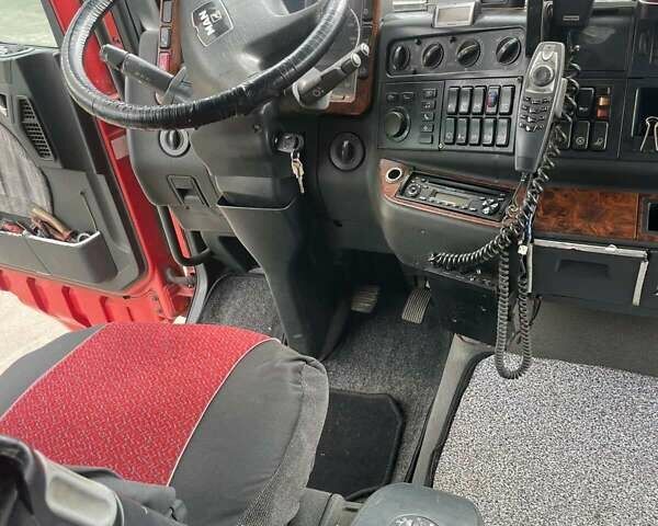 Красный МАН ТГА, объемом двигателя 10.52 л и пробегом 1000 тыс. км за 7500 $, фото 6 на Automoto.ua