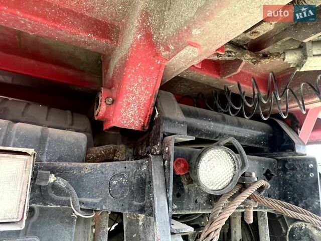 Красный МАН ТГА, объемом двигателя 10.52 л и пробегом 300 тыс. км за 42500 $, фото 4 на Automoto.ua