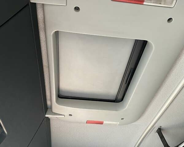 Синий МАН ТГА, объемом двигателя 10.52 л и пробегом 555 тыс. км за 11850 $, фото 18 на Automoto.ua