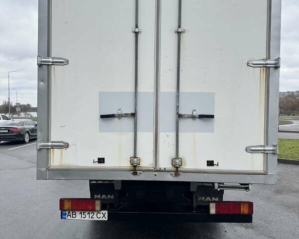 Белый МАН ТГЛ, объемом двигателя 4.58 л и пробегом 650 тыс. км за 12800 $, фото 3 на Automoto.ua