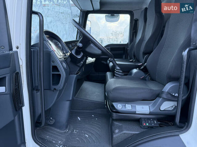 Белый МАН ТГЛ, объемом двигателя 4.6 л и пробегом 422 тыс. км за 25900 $, фото 12 на Automoto.ua