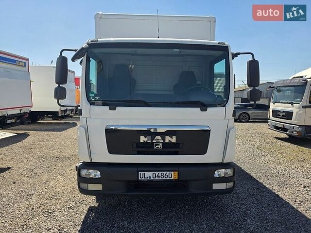 Белый МАН ТГЛ, объемом двигателя 4.6 л и пробегом 422 тыс. км за 26800 $, фото 2 на Automoto.ua