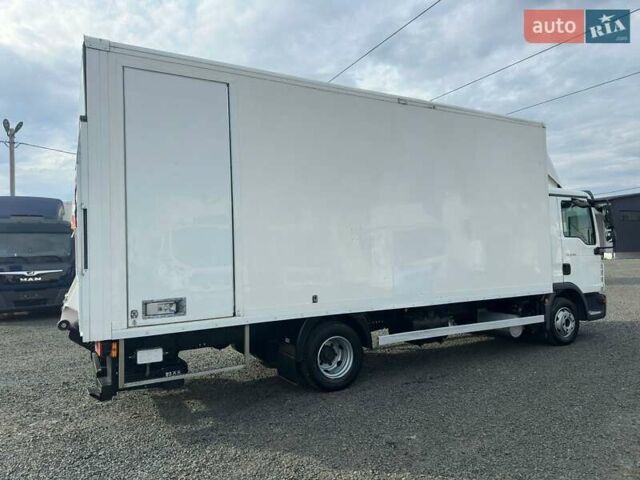 Белый МАН ТГЛ, объемом двигателя 4.6 л и пробегом 418 тыс. км за 25900 $, фото 6 на Automoto.ua