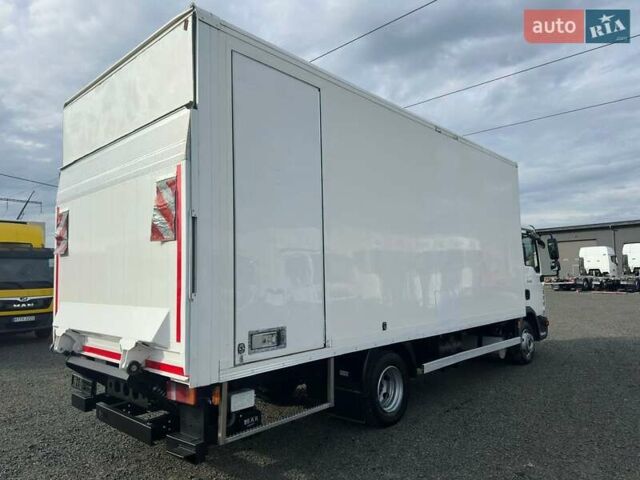 Белый МАН ТГЛ, объемом двигателя 4.6 л и пробегом 418 тыс. км за 25900 $, фото 9 на Automoto.ua