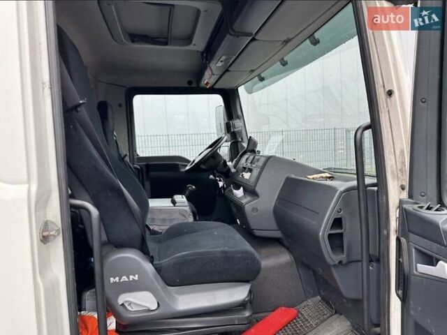 Білий МАН TGL, об'ємом двигуна 4.58 л та пробігом 591 тис. км за 37243 $, фото 4 на Automoto.ua