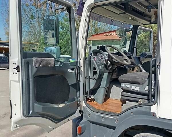 Белый МАН ТГЛ, объемом двигателя 4.58 л и пробегом 579 тыс. км за 17500 $, фото 6 на Automoto.ua