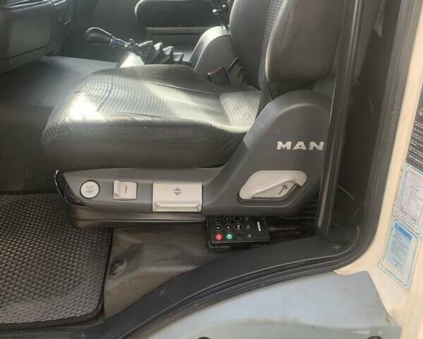 Белый МАН ТГЛ, объемом двигателя 4.6 л и пробегом 662 тыс. км за 19900 $, фото 16 на Automoto.ua