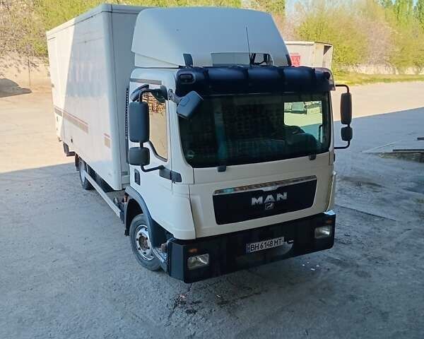 Белый МАН ТГЛ, объемом двигателя 0 л и пробегом 450 тыс. км за 18000 $, фото 12 на Automoto.ua