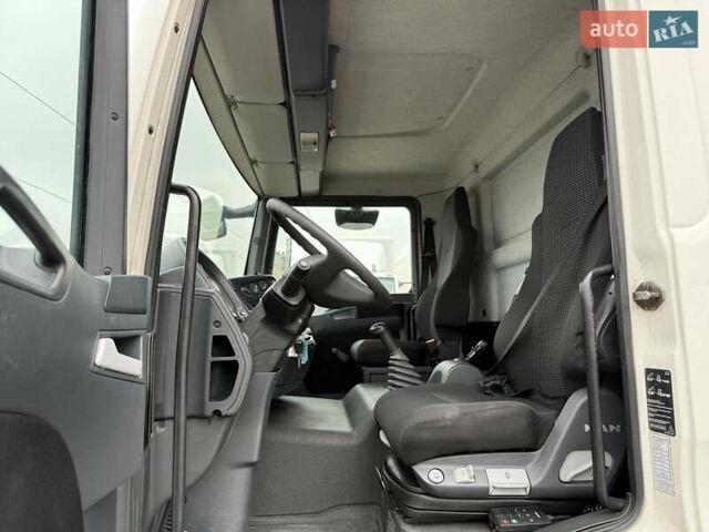 Белый МАН ТГЛ, объемом двигателя 4.6 л и пробегом 547 тыс. км за 30900 $, фото 19 на Automoto.ua