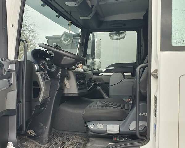 Белый МАН ТГЛ, объемом двигателя 4.58 л и пробегом 257 тыс. км за 32975 $, фото 3 на Automoto.ua