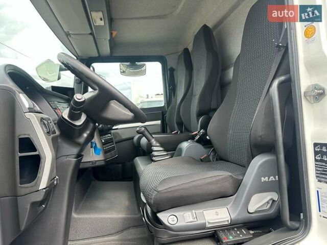 Белый МАН ТГЛ, объемом двигателя 4.6 л и пробегом 340 тыс. км за 28900 $, фото 12 на Automoto.ua