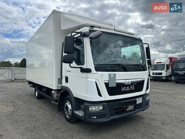 Белый МАН ТГЛ, объемом двигателя 4.6 л и пробегом 340 тыс. км за 28900 $, фото 3 на Automoto.ua