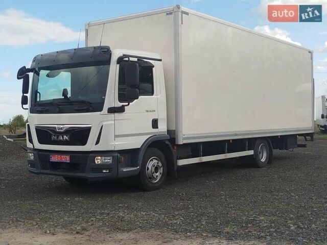 Белый МАН ТГЛ, объемом двигателя 4.6 л и пробегом 587 тыс. км за 26000 $, фото 2 на Automoto.ua