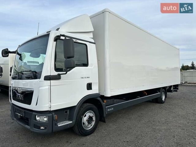 Белый МАН ТГЛ, объемом двигателя 4.6 л и пробегом 220 тыс. км за 38900 $, фото 3 на Automoto.ua