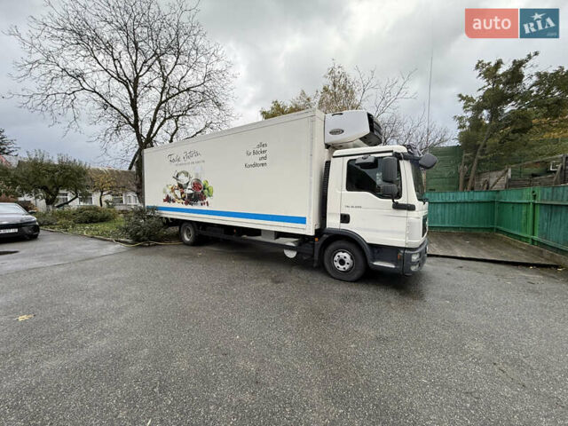 Белый МАН ТГЛ, объемом двигателя 4.58 л и пробегом 700 тыс. км за 25000 $, фото 2 на Automoto.ua