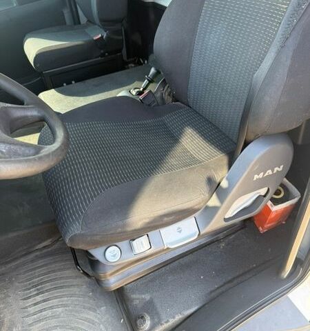 Белый МАН ТГЛ, объемом двигателя 4.6 л и пробегом 463 тыс. км за 22700 $, фото 15 на Automoto.ua