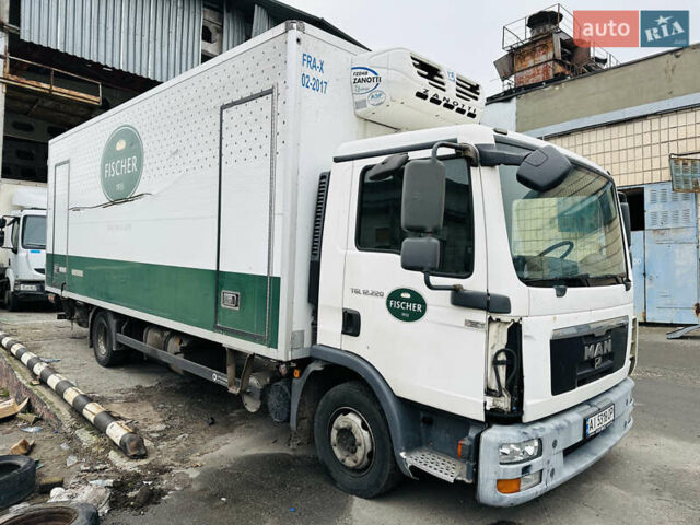Белый МАН ТГЛ, объемом двигателя 4.58 л и пробегом 435 тыс. км за 22000 $, фото 2 на Automoto.ua