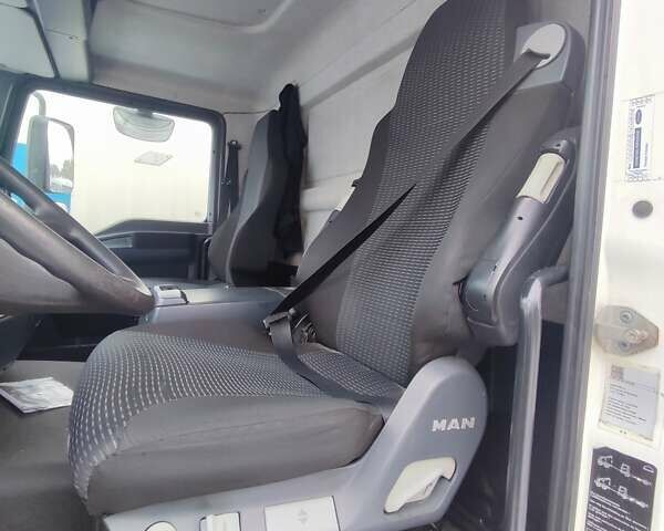 Білий МАН TGL, об'ємом двигуна 4.58 л та пробігом 460 тис. км за 26500 $, фото 19 на Automoto.ua