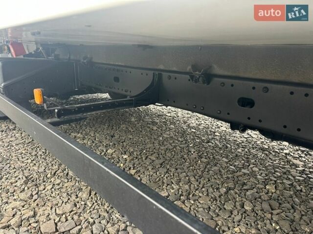 Белый МАН ТГЛ, объемом двигателя 4.6 л и пробегом 438 тыс. км за 32700 $, фото 13 на Automoto.ua