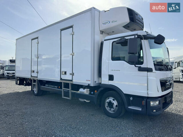 Белый МАН ТГЛ, объемом двигателя 4.6 л и пробегом 371 тыс. км за 35900 $, фото 1 на Automoto.ua