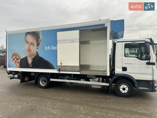 Белый МАН ТГЛ, объемом двигателя 6.8 л и пробегом 265 тыс. км за 45800 $, фото 7 на Automoto.ua