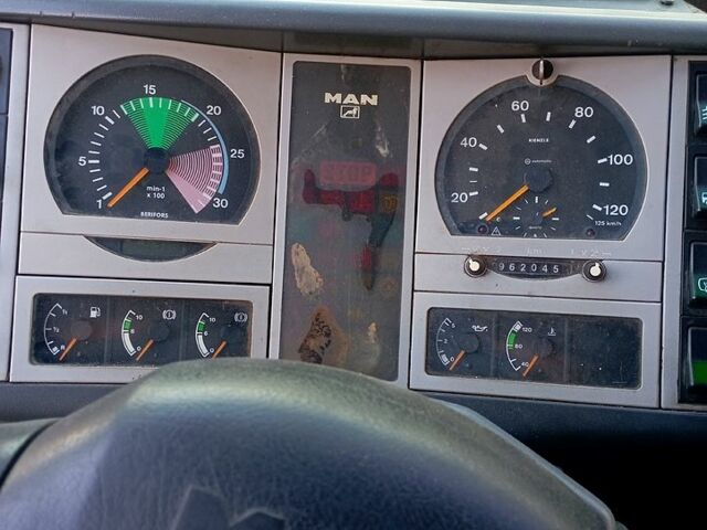 Білий МАН TGL, об'ємом двигуна 6.9 л та пробігом 500 тис. км за 10500 $, фото 6 на Automoto.ua