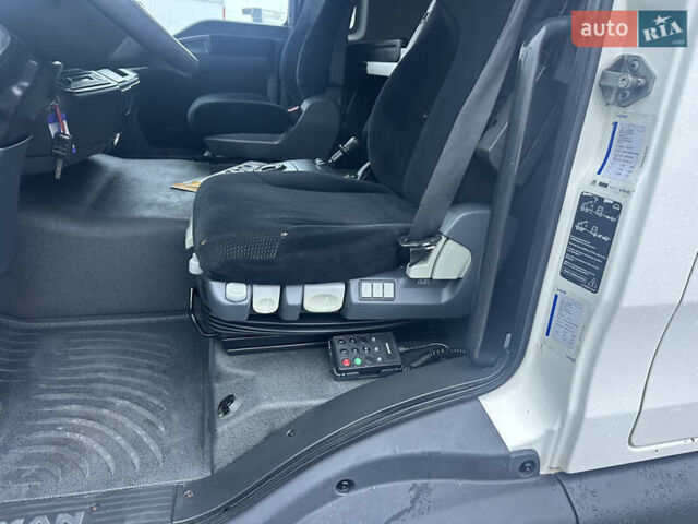 Белый МАН ТГЛ, объемом двигателя 4.6 л и пробегом 592 тыс. км за 24700 $, фото 21 на Automoto.ua