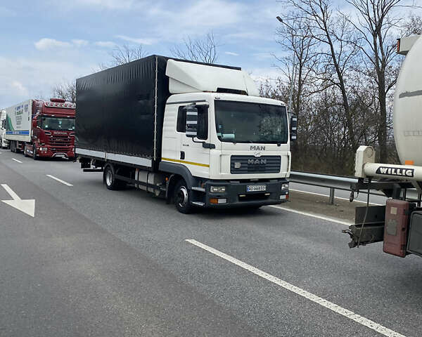 Белый МАН ТГЛ, объемом двигателя 4.6 л и пробегом 880 тыс. км за 13500 $, фото 5 на Automoto.ua