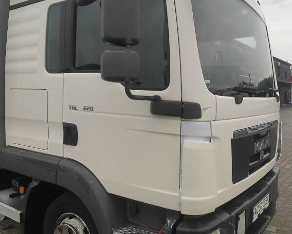 Белый МАН ТГЛ, объемом двигателя 4.58 л и пробегом 850 тыс. км за 21300 $, фото 1 на Automoto.ua