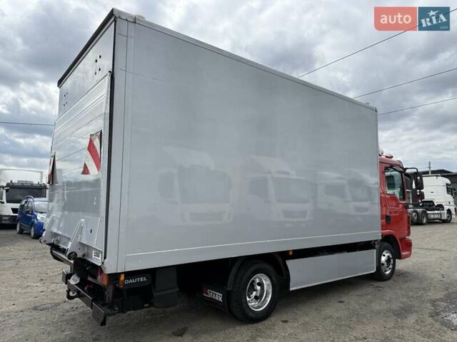 Красный МАН ТГЛ, объемом двигателя 4.6 л и пробегом 219 тыс. км за 25900 $, фото 6 на Automoto.ua