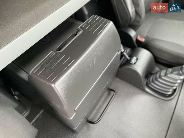 Красный МАН ТГЛ, объемом двигателя 4.6 л и пробегом 490 тыс. км за 36999 $, фото 52 на Automoto.ua