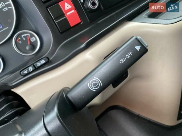 Красный МАН ТГЛ, объемом двигателя 4.6 л и пробегом 490 тыс. км за 36999 $, фото 76 на Automoto.ua