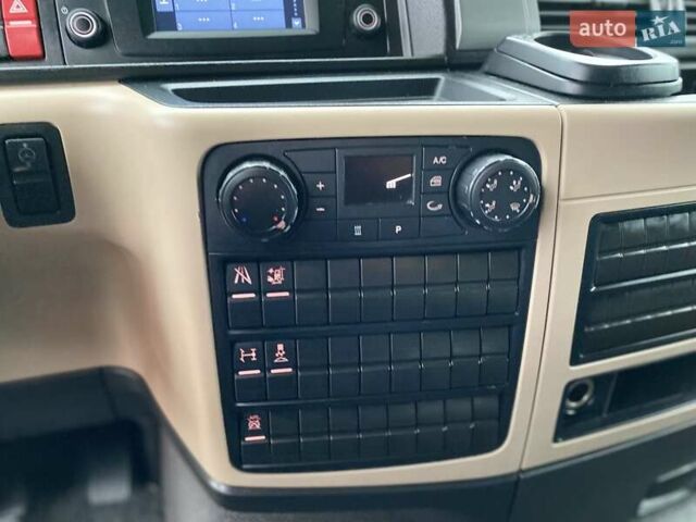 Красный МАН ТГЛ, объемом двигателя 4.6 л и пробегом 490 тыс. км за 36999 $, фото 72 на Automoto.ua