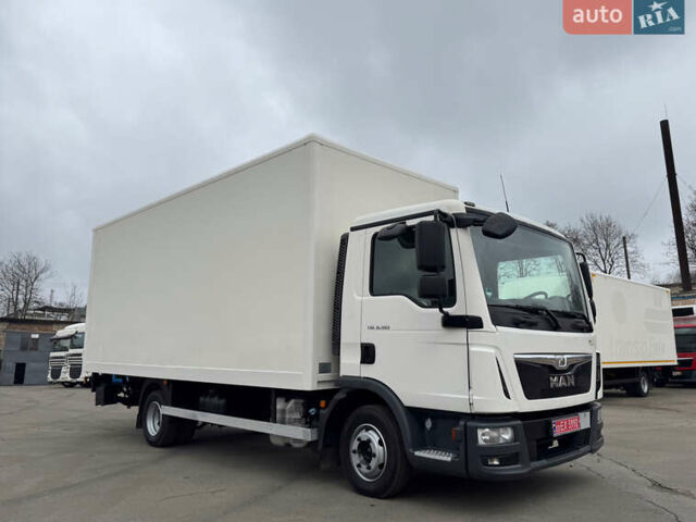 МАН ТГЛ, объемом двигателя 4.6 л и пробегом 390 тыс. км за 31900 $, фото 4 на Automoto.ua