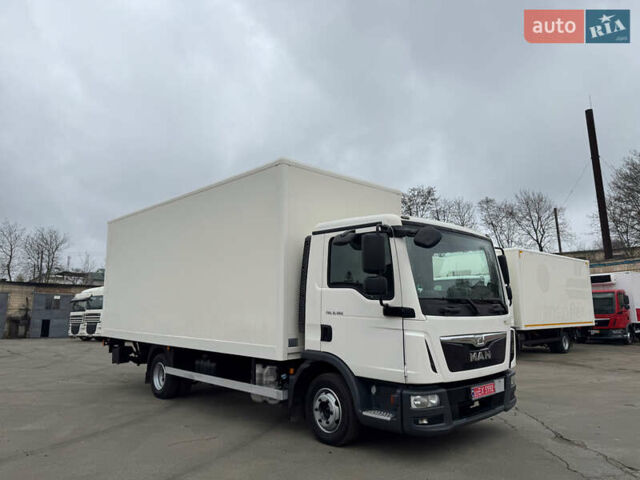 МАН ТГЛ, объемом двигателя 4.6 л и пробегом 390 тыс. км за 31900 $, фото 2 на Automoto.ua